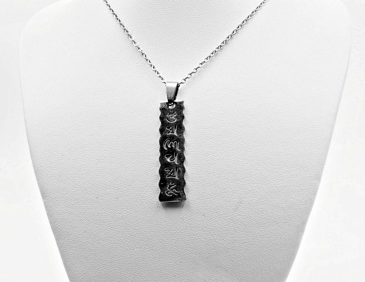 Buddhism Om Mani Padme Hum Tag pendant Necklace