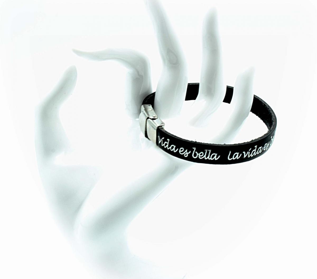 La Vida Es Bella (Life is Beautiful) Leather Bracelet